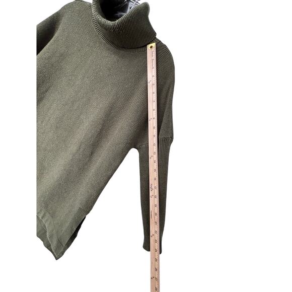 Olive Sweater Dolman Sleeve Knit Boxy Split Hem Soft Ribbed Cozy Medium - Picture 3 of 7